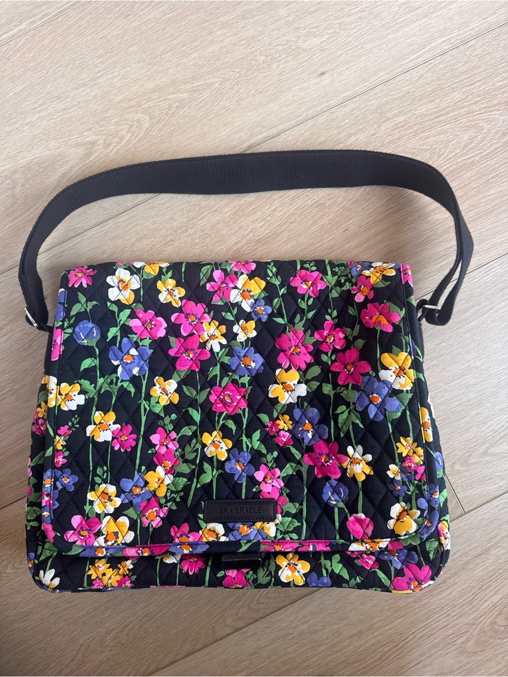 Vintage Vera Bradley Poppy Fields Quilted Floral Crossbody Shoulder Bag